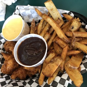 Lost Coast Brewery and Cafe - Chicken lips - Pubs Near Me - Eureka, California