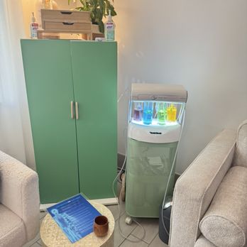 TrueREST Float Spa Old Orchard - Oxygen therapy - Float Spa Near Me - Skokie, Illinois