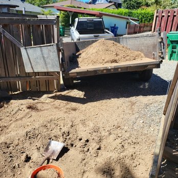 Slam Dump - Junk Removal & Hauling Near Me Slam Dump - Junk Removal & Hauling Near Me