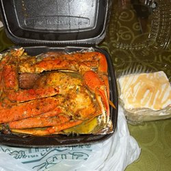Krunchy Krab Seafood & Wings - Snow crab cluster and pastry