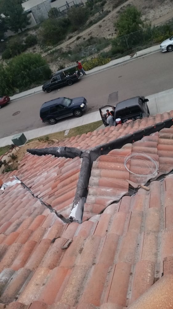 Slide of Alfaro's Roofing