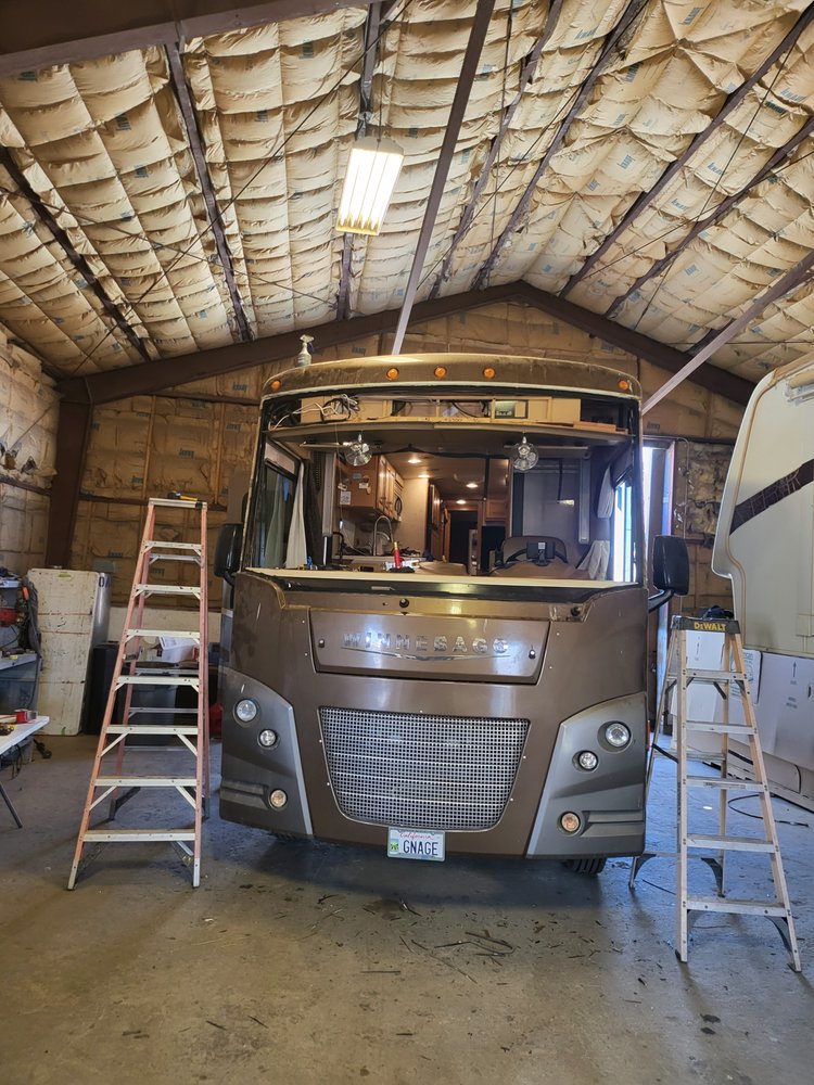 IV UNIVERSAL AUTO GLASS Request a Quote Yuma, Arizona Auto Glass