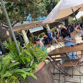 Barefoot Beach Cafe - Breakfast & Brunch Near Me - Honolulu, Hawaii