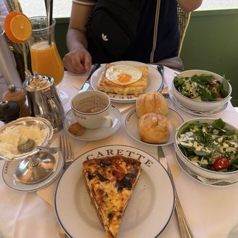 Carette - Goat cheese quiche and Carette madame with side salads - Patisserie/Cake Shop Near Me - Paris, 75 Carette - Goat cheese quiche and Carette madame with side salads - Patisserie/Cake Shop Near Me - Paris, 75