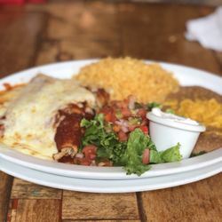 Pour House - Their chicken enchiladas = SUPER GOOD!
