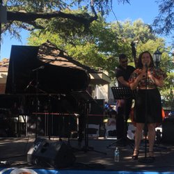Jazz on the Plazz - The talented Ren Geisick!