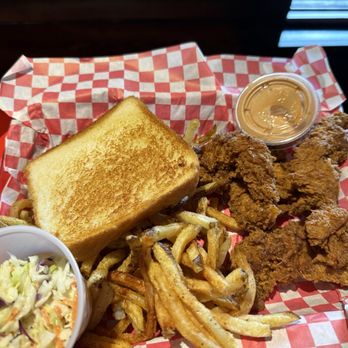Waldo's Chicken & Beer - Meal box - Chicken Shop Near Me - Bentonville, Arkansas Waldo's Chicken & Beer - Meal box - Chicken Shop Near Me - Bentonville, Arkansas