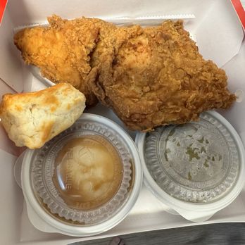 KFC - 3 pc. Chicken Combo - Chicken Wings Near Me - Kettering, Ohio KFC - 3 pc. Chicken Combo - Chicken Wings Near Me - Kettering, Ohio