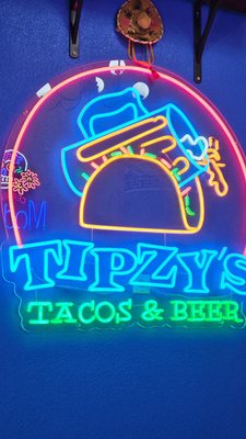 Tipzy's Tacos & Beer by null