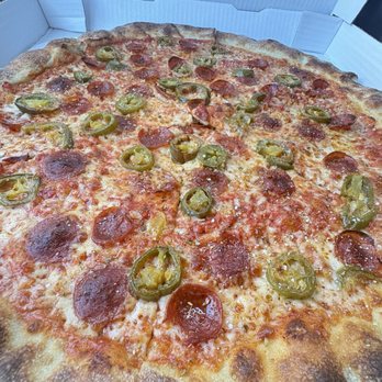 Feral Pizza - Ankle Biter - Pizza Near Me - Austin, Texas