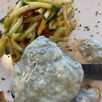Alpine Steakhouse - Fillet with Gorgonzola sauce - Meat Shops Near Me - Sarasota, Florida Alpine Steakhouse - Fillet with Gorgonzola sauce - Meat Shops Near Me - Sarasota, Florida