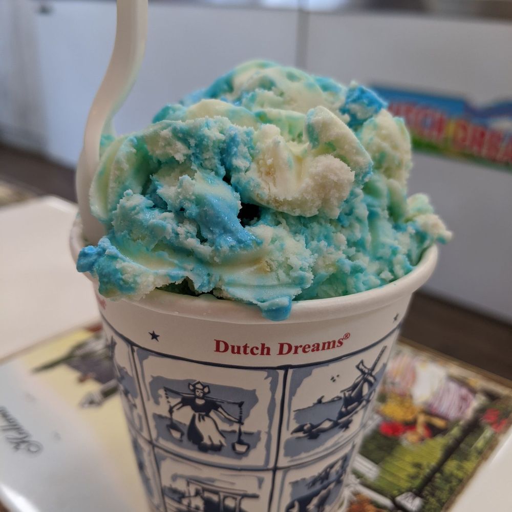 Dutch Dreams - Birthday cake - Ice Cream & Frozen Yogurt Near Me - Toronto, Ontario Dutch Dreams - Birthday cake - Ice Cream & Frozen Yogurt Near Me - Toronto, Ontario