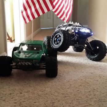 Fast Track Hobbies - 1/10th scale 2wd traxxas slash 1/10 scale Traxxas summit - Hobby Shops Near Me - Rocklin, California Fast Track Hobbies - 1/10th scale 2wd traxxas slash 1/10 scale Traxxas summit - Hobby Shops Near Me - Rocklin, California