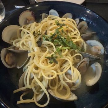 DRoccos Restaurant - Clam linguine - Italian Near Me - Occoquan, Virginia DRoccos Restaurant - Clam linguine - Italian Near Me - Occoquan, Virginia