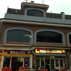 Indian Tandoori - The front of the restaurant... it's on the corner of carrer Narcis Macia i Domenech and carrer rui de plata, in the Fenals area.