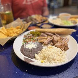 Hecho En Waco - Carnitas