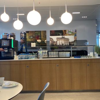 Lufthansa Business Lounge - Coffee bar - Airport Lounges Near Me - Schönefeld, BB