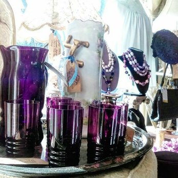 Les Muses Vintage - Used, Vintage & Consignment Near Me - Denton, Texas Les Muses Vintage - Used, Vintage & Consignment Near Me - Denton, Texas