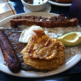 Rinconcito Paisa - Bandeja Paisa! A traditional Colombian meal! Yummy! - Colombian Near Me - Staten Island, New York Rinconcito Paisa - Bandeja Paisa! A traditional Colombian meal! Yummy! - Colombian Near Me - Staten Island, New York