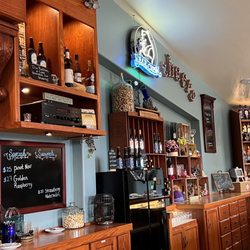 Bear Creek Winery & Lodging