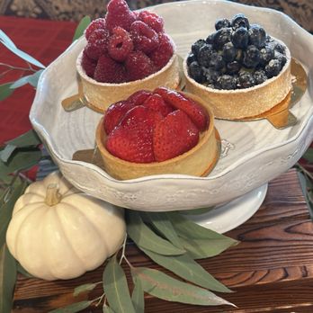 Le Saint Honore - Bakeries Near Me - Long Beach, California Le Saint Honore - Bakeries Near Me - Long Beach, California