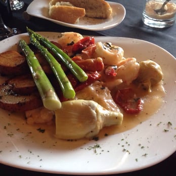 Ninuzzo Trattoria - Pollo John Luca - Italian Near Me - Cream Ridge, New Jersey Ninuzzo Trattoria - Pollo John Luca - Italian Near Me - Cream Ridge, New Jersey