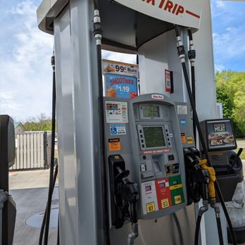Kwik Trip - a gas pump at a gas station - Gas Stations Near Me - Oconomowoc, Wisconsin