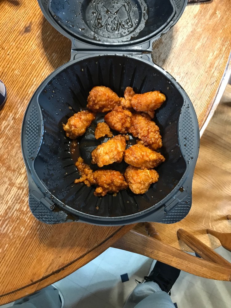 PIZZA HUT Updated September 2024 1133 N Clinton St, Defiance, Ohio