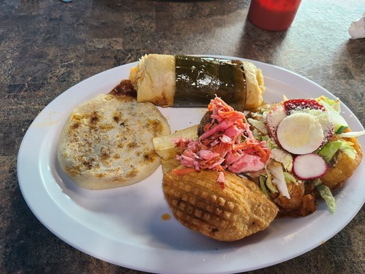 El Salvadoreño by null