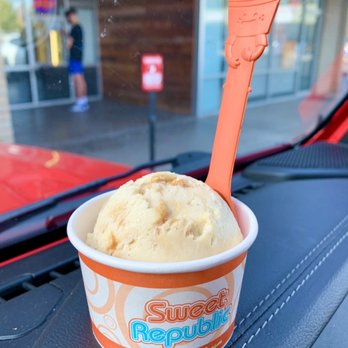 Sweet Republic - Banana Toffee Pudding - Ice Cream & Frozen Yogurt Near Me - Phoenix, Arizona Sweet Republic - Banana Toffee Pudding - Ice Cream & Frozen Yogurt Near Me - Phoenix, Arizona