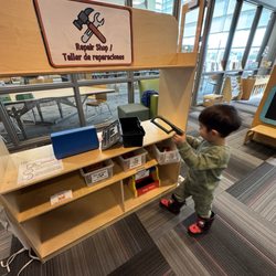 Omaha Public Library - South Omaha Library - The tool shop