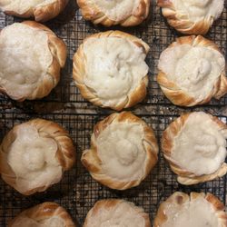 Lexi’s Bakehouse - Cheese danish