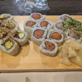 Rumble Fish - 3 roll lunch special with unagi, salmon, yellow tail - Japanese Near Me - Scotts Valley, California Rumble Fish - 3 roll lunch special with unagi, salmon, yellow tail - Japanese Near Me - Scotts Valley, California