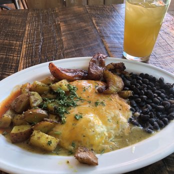 Jambo Bobcat Bite - Huevos Rancheros with fresh juice!! - New Mexican Cuisine Near Me - Santa Fe, New Mexico