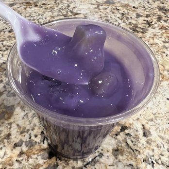Despi Delite Bakery - Ube dessert w/ sweet potatoes, mochi, etc.  it's yummy! - Bakeries Near Me - Seattle, Washington