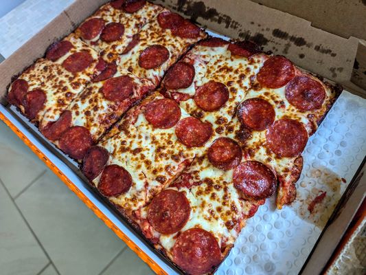 Little Caesars Pizza by null