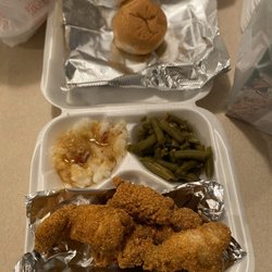 Desiree's Southern Cookin - Fried fish w/ green beans and mashed potatoes!