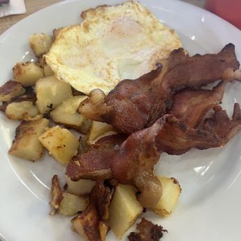 Griddlecakes - Eggs and bacon - Breakfast & Brunch Near Me - Henderson, Nevada