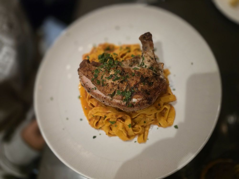 J Hollingers Watermans Chophouse