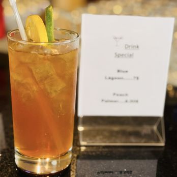 Albergotti Grill - Peach Crown Royal cocktail - Bars Near Me - Beaufort, South Carolina