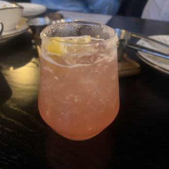 Firefly Winery - Strawberry shiner - Wineries Near Me - Hilliard, Ohio