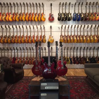 Chicago Music Exchange - Gibson section - Musical Instruments & Teachers Near Me - Chicago, Illinois Chicago Music Exchange - Gibson section - Musical Instruments & Teachers Near Me - Chicago, Illinois