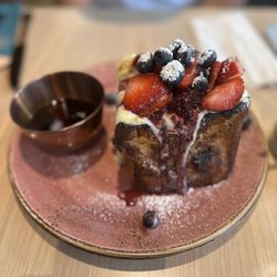 Cafe Crème de la Crème - French toast