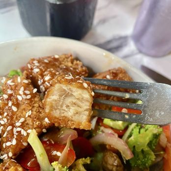 Vegan Avenue - Orange Chickn, love this chickn - Vegan Near Me - San Antonio, Texas