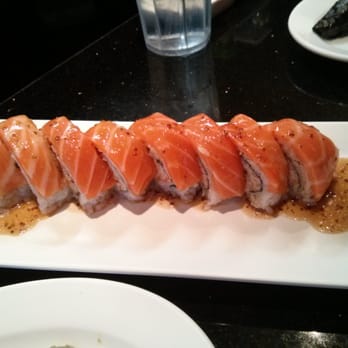 Love Sushi - salmon on california - Sushi Bars Near Me - Simi Valley, California
