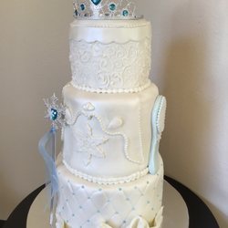 Posh Custom Cakes - FROZEN movie themed cake