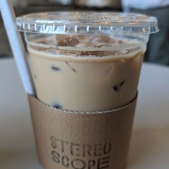 Stereoscope - Iced latte - Coffee Roasteries Near Me - Newport Beach, California Stereoscope - Iced latte - Coffee Roasteries Near Me - Newport Beach, California