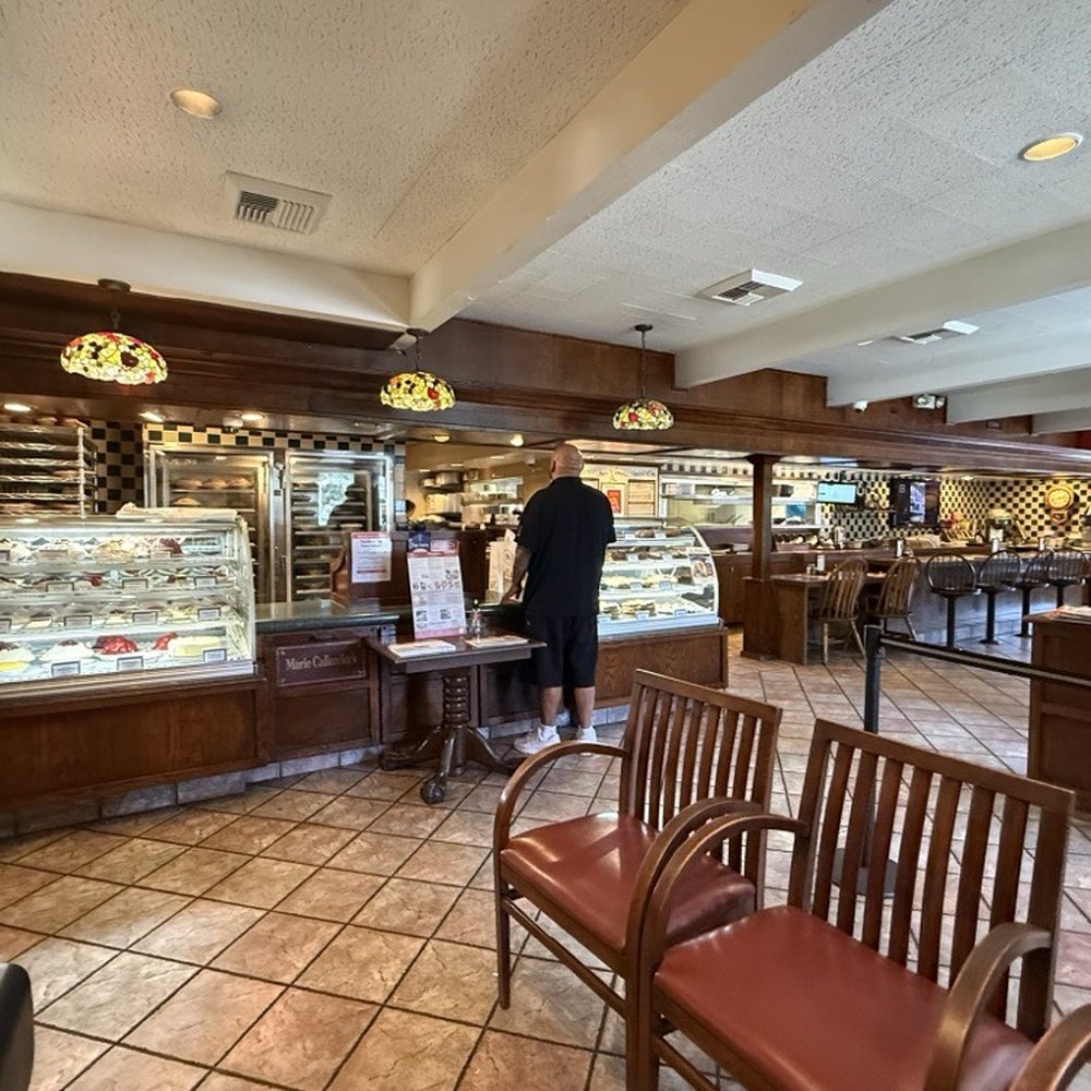 Marie Callender's - Inside - Bakeries Near Me - Whittier, California Marie Callender's - Inside - Bakeries Near Me - Whittier, California
