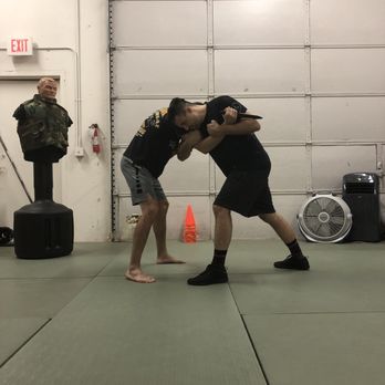 Battle School - Knife defense - Self-defense Classes Near Me - Scottsdale, Arizona Battle School - Knife defense - Self-defense Classes Near Me - Scottsdale, Arizona