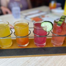 Old European - Mimosa flight